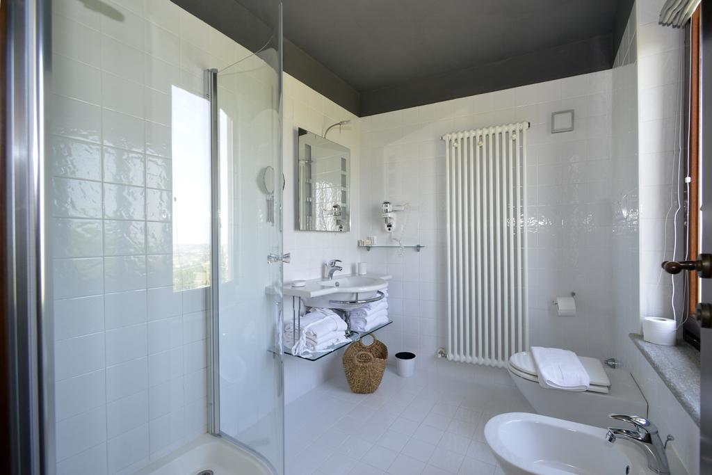 Cascina San Michele Bed & Breakfast Костилиоле ди Асти Стая снимка
