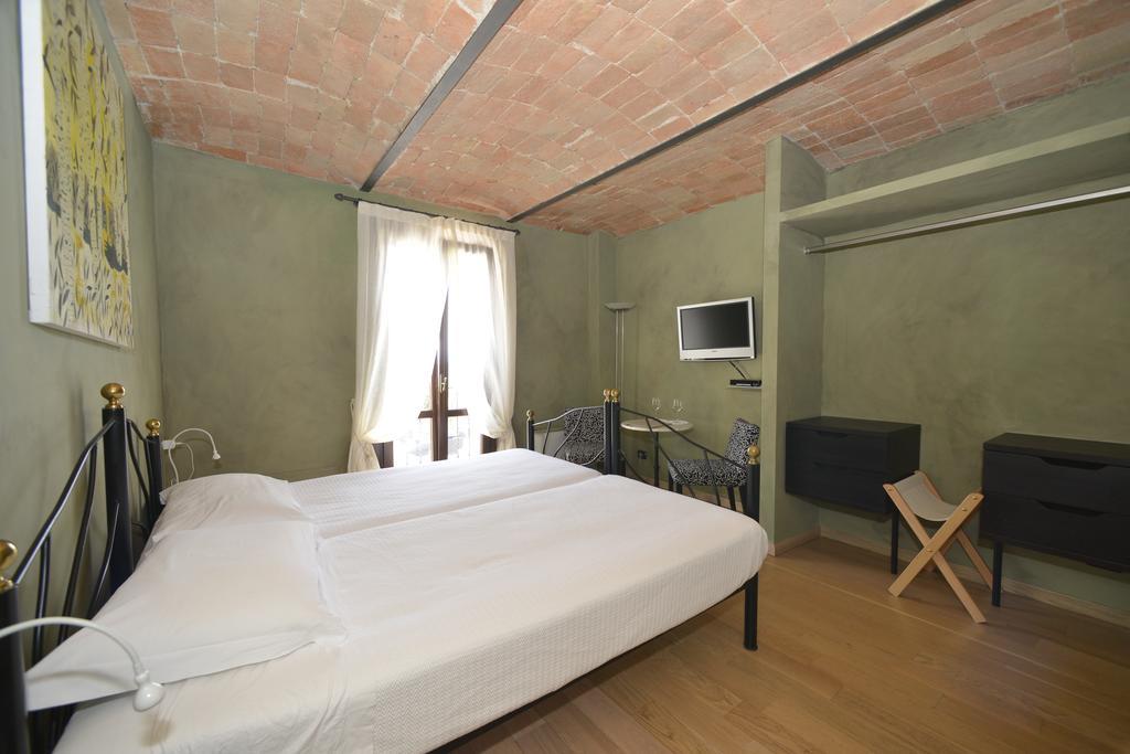 Cascina San Michele Bed & Breakfast Костилиоле ди Асти Стая снимка
