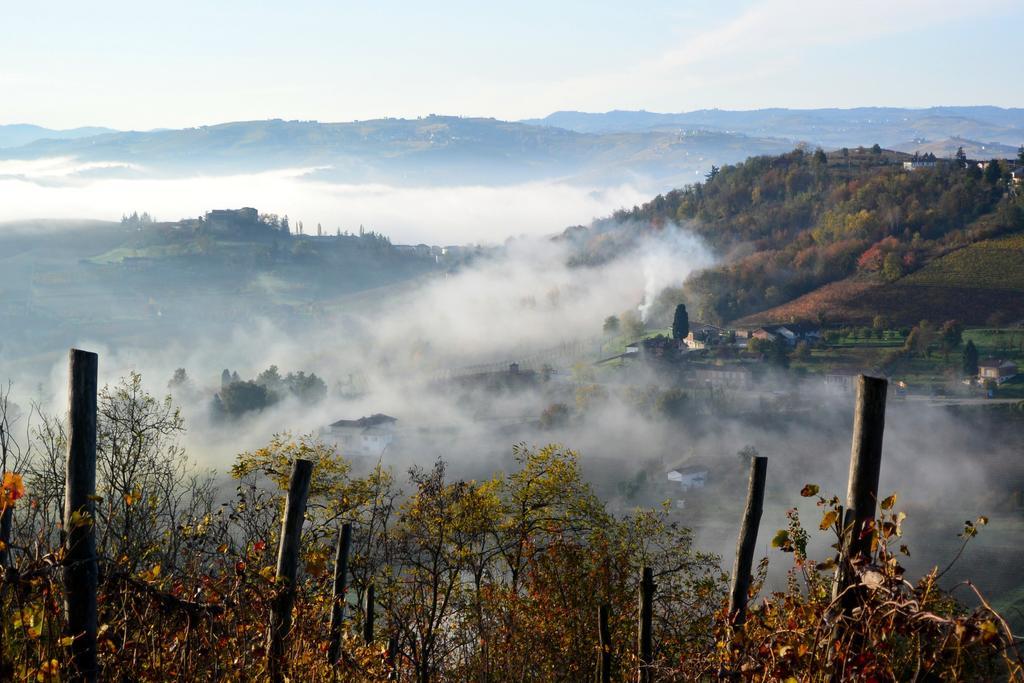 Cascina San Michele Bed & Breakfast Костилиоле ди Асти Екстериор снимка
